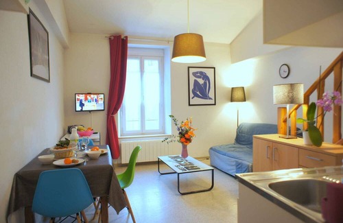 Digne-les-Bains Apartment | Duplex - 1 Bedroom - Downtown - Quiet - Garage
