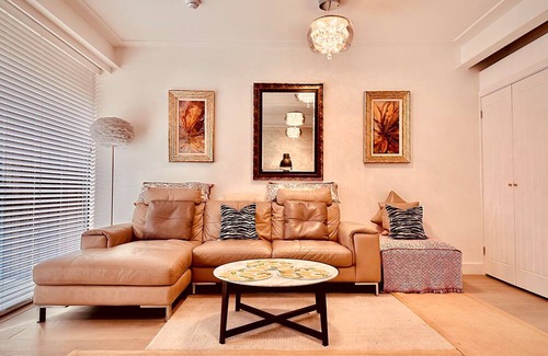 Stratford and New Town Apartment | 5 Star London Stratford Apartment Holiday Home