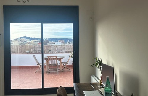 Sants Apartment | Wonderful Terrace Apartment in Sants