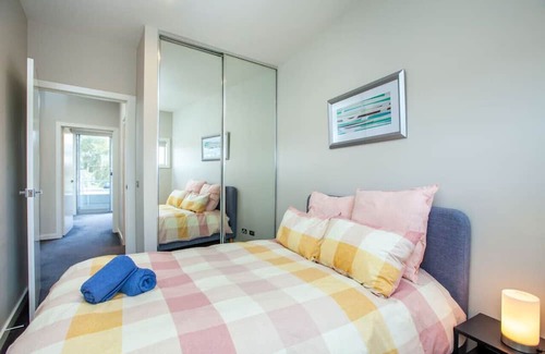 Curtin Apartment | Modern Convenience 2bd 2bth at Curtin