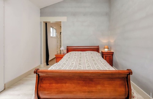 Cadalen House | La Maison du Bois Joli