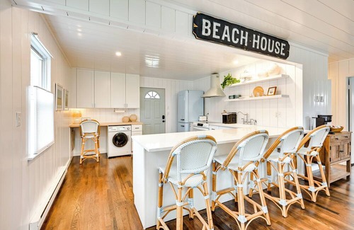 Westbrook Center House | Lovely Westbrook Home w/Patio - Walk to Beach!