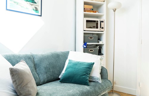 Saint-Mande Apartment | Bright studio close to Bois de Vincennes