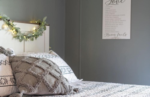 New Haven  Huron County House | Cozy, Rural and inviting.