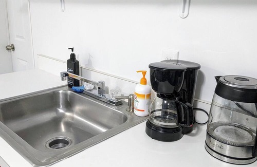 Leesburg House | WOW Modern & Cozy unit!! w/Private Entrance!
