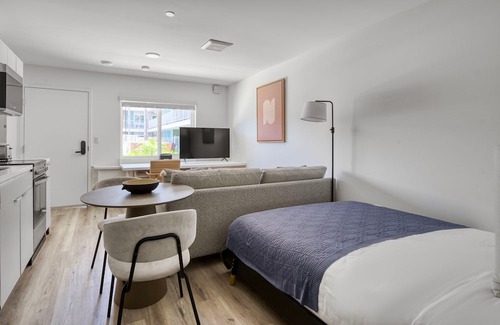 Jack London District Apartment | Convenient Oakland Studio w/ A/C, near Dining & Shops, by Blueground