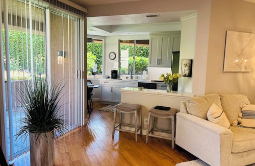 Lake Forest Condo | 1st floor condo in gated community. Located in Lake Forest, Ca.