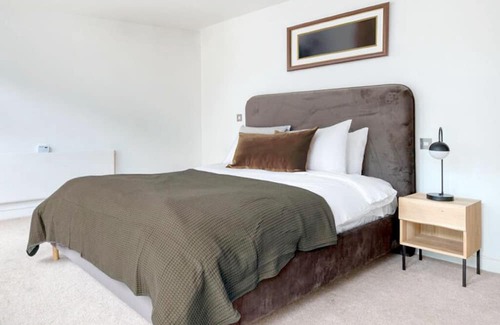 Bishopsgate Apartment | Amazing Place by Liverpool St Station
