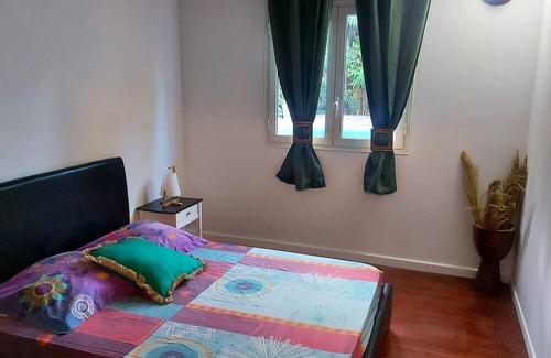 Bois d'Olives House | Homerez - Big house for 11 ppl. with swimming-pool, jacuzzi, garden and terrace