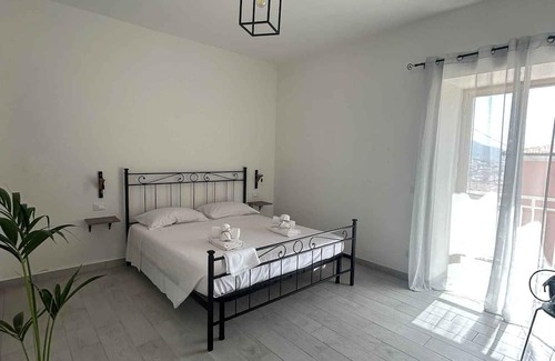 Amantea House | Holiday home with panoramic views