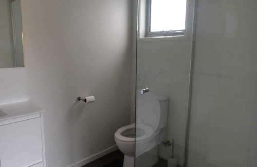 Warrnambool Apartment | COSY ROOM WITH STORE