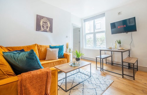 Roath Cottage | 1 bedroom accommodation in Cardiff