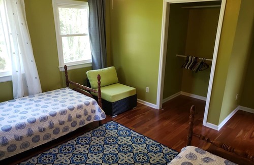 McCain Cottage | 1840's remodeled cottage with private pool!