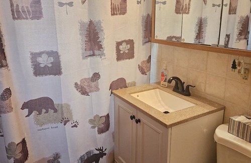Elcho Cottage | Cozy waterfront cottage on Lower Post Lake. Family- friendly.