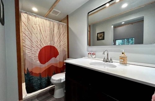 Snohomish Cabin | Tiny Hideaway Cabin