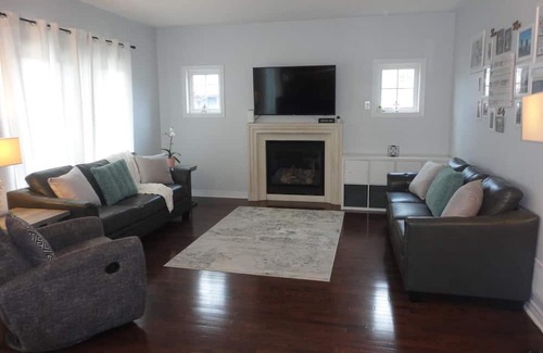 Brampton House | A spacious and beautiful corner house in the heart of Brampton.