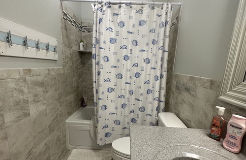 Bethany Beach Cottage | Beachy cottage close to ocean, biking trails and community dock for crabbing