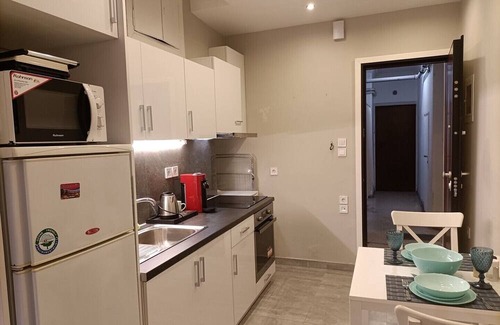 Ampelokipoi Apartment | Traveler's Nest