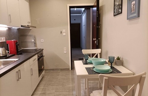 Ampelokipoi Apartment | Traveler's Nest