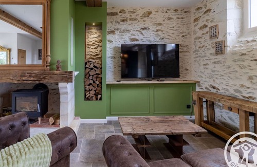 Feneu Cottage | Gite Feneu, 2 bedrooms, 4 persons