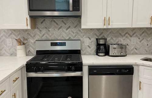 Hoboken Apartment | 315-4Bedroom/2Bath W In Unit Washer!