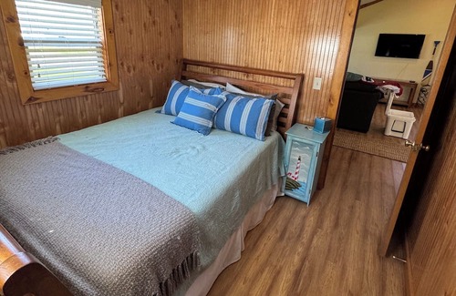 Port Clinton Cottage | Cozy Waterfront Cottage with a double lot— 4 miles to downtown Port Clinton