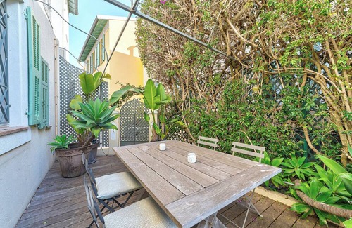 Saint-Jean-Cap-Ferrat House | Charming town house in the heart of the village of Saint-Jean-Cap-Ferrat,