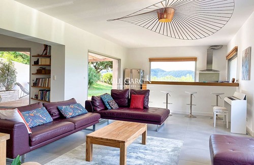 Gemenos Villa | Villa Sigarasse
