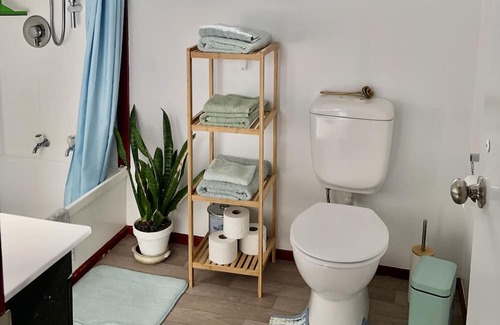 Whanganui House | The Springvale Getaway- all you need for your cosy retreat- new to Book’a’Batch