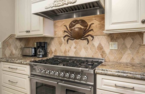 Nelscott House | Incredible Ocean View Escape, Upgraded Finishes Throughout, Short Walk to Beach, Park, and Pool