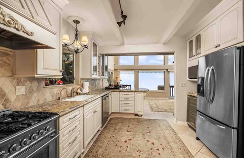 Nelscott House | Incredible Ocean View Escape, Upgraded Finishes Throughout, Short Walk to Beach, Park, and Pool