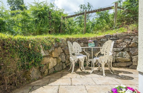Treffgarne House | The Old Milking Parlour, Holiday Property Treffgarne, Sleeps 6, 3 bedrooms, bathrooms