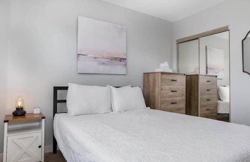 Cottage Line Apartment | 2BR Sea Breeze Suite | Beach | Pool | Balcony