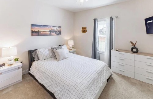Madison House | Elegant Escape Pet friendly