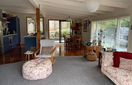 Cable Bay House | Beach House at Cable Bay - Central for exploring Northland or just relaxing