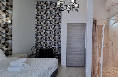 Gauriaguet House | Holiday Home 'Gîte Le Bijou' with Shared Pool, Wi-Fi and Air Conditioning