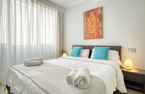 Cabo de las Huertas Apartment | Apartment 'Mar 6' with Shared Terrace, Wi-Fi and Air Conditioning