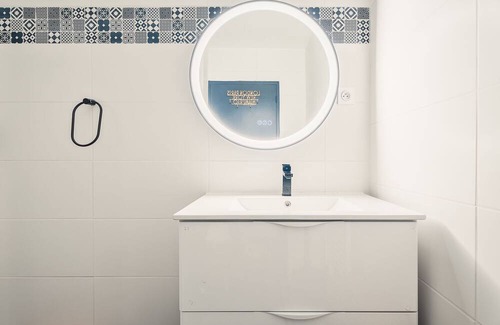 Le Rosais-La Flourie Apartment | The Saint Servan shell house