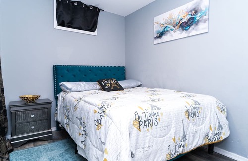 East Mount Airy Apartment | Newly renovated 2 bedroom apartment