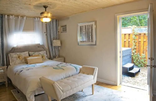 Campbellford House | Private waterfront resort is Ideal for Groups of 6-12 friends or family members.