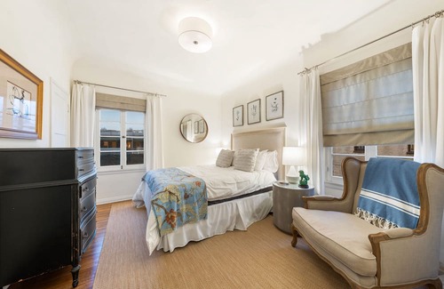 Carthay Circle House | Walkable sophisticated Manhattan style townhouse w/ French Normandy architecture
