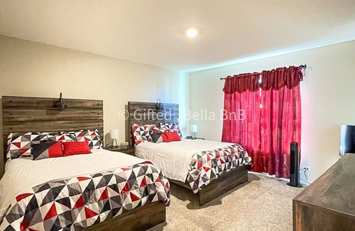 Pingree Grove House | LUXURY ENCHANTMENT AWAITS YOU 2 Master Suites, 2.5 bath Townhome.