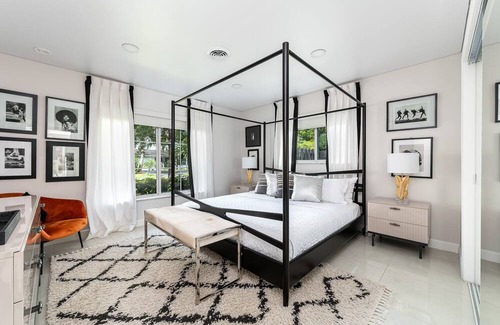 Lighthouse Point House | Luxurious 3-Bedroom Home with Heated Pool