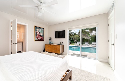 Lighthouse Point House | Luxurious 3-Bedroom Home with Heated Pool