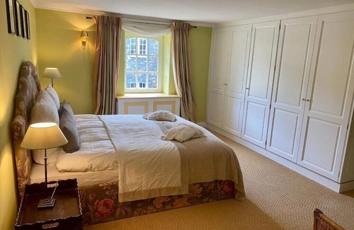 Hockai House | Luxurious cottage right next to great hiking trails and racetrack action