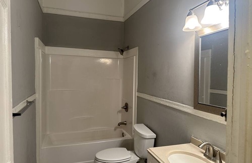 West End House | 100 Year Old Historic Gem near Stadium & Marta - 2 Bedroom unit