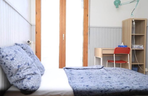 Les Aunettes Apartment | Cosy apartment with garden and parking, close to Paris