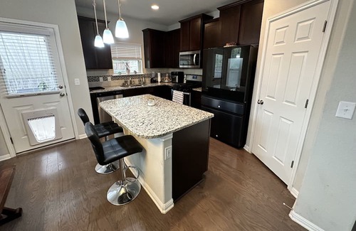 Austin House | Cozy room in south Austin with AC and WiFi
