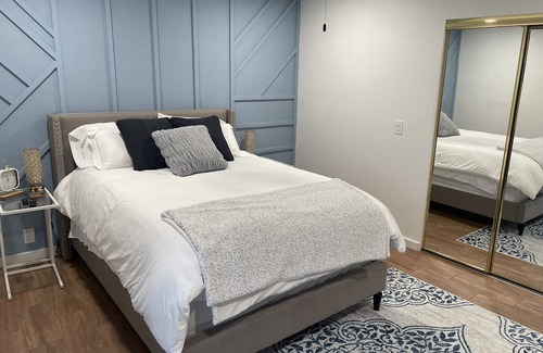 Wrightwood Cabin | Scandinavian Style Cabin: Near Downtown Wrightwood & Mountain High Ski Resort