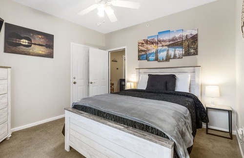 Branson Condo | Our Happy Place at Holiday Hills – A Branson Bonanza! Resort Home, Pet Friendly